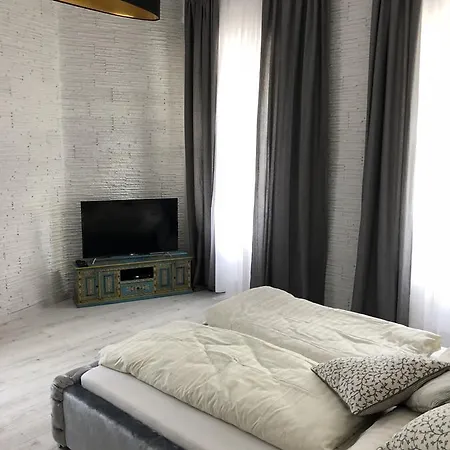 Frank Apartman Eger